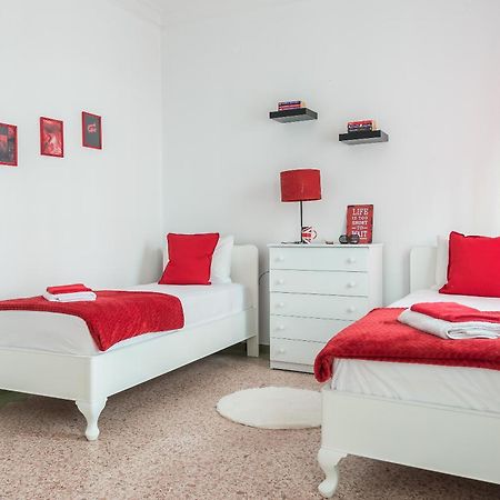 Private Rooms Athens - Shared Bathroom Bilik gambar